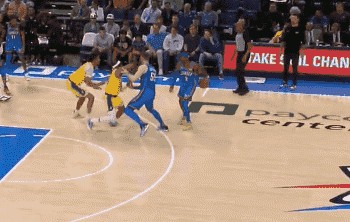 鬼魅节奏！亚历山大逆天刹车撤步回马枪 古德温直接行跪拜礼?