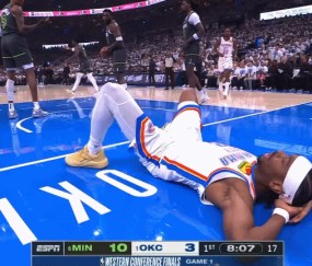 华子扔球亚历山大！美媒：他真受不了对方这要犯规了???