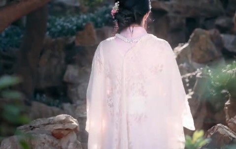 LPL主持人 十月分享视频：正是春花烂漫时