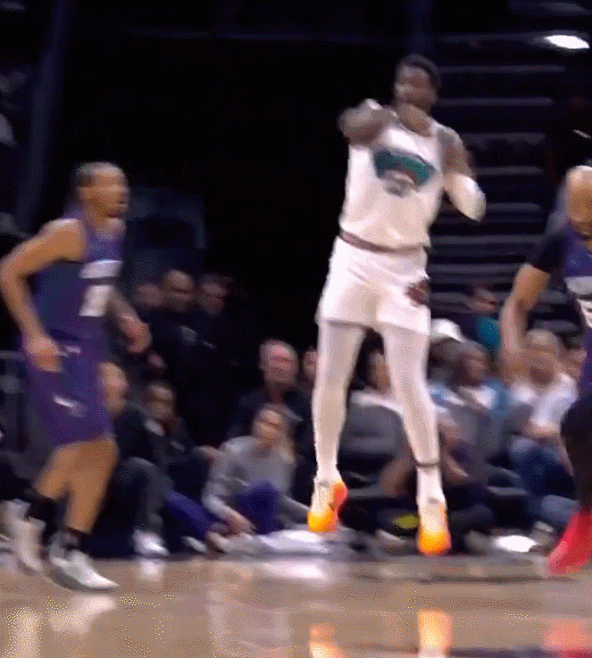 观赏性拉满！小皮蓬半场仙人指路 莫兰特腾空起飞轻松背扣?